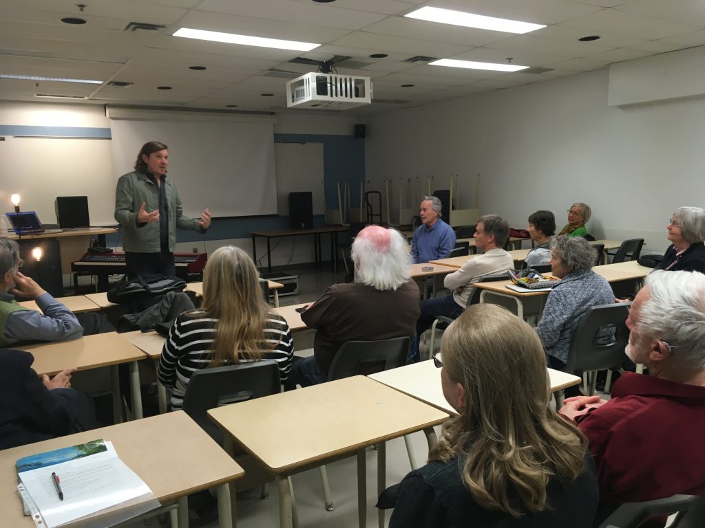 Roman Zavada répondant aux questions du public, 12 mars 2024